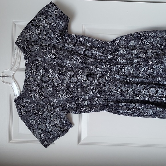 NWT! Mata Traders Floral Black and White with Orange Embroidery Dress! Small! - Picture 12 of 13